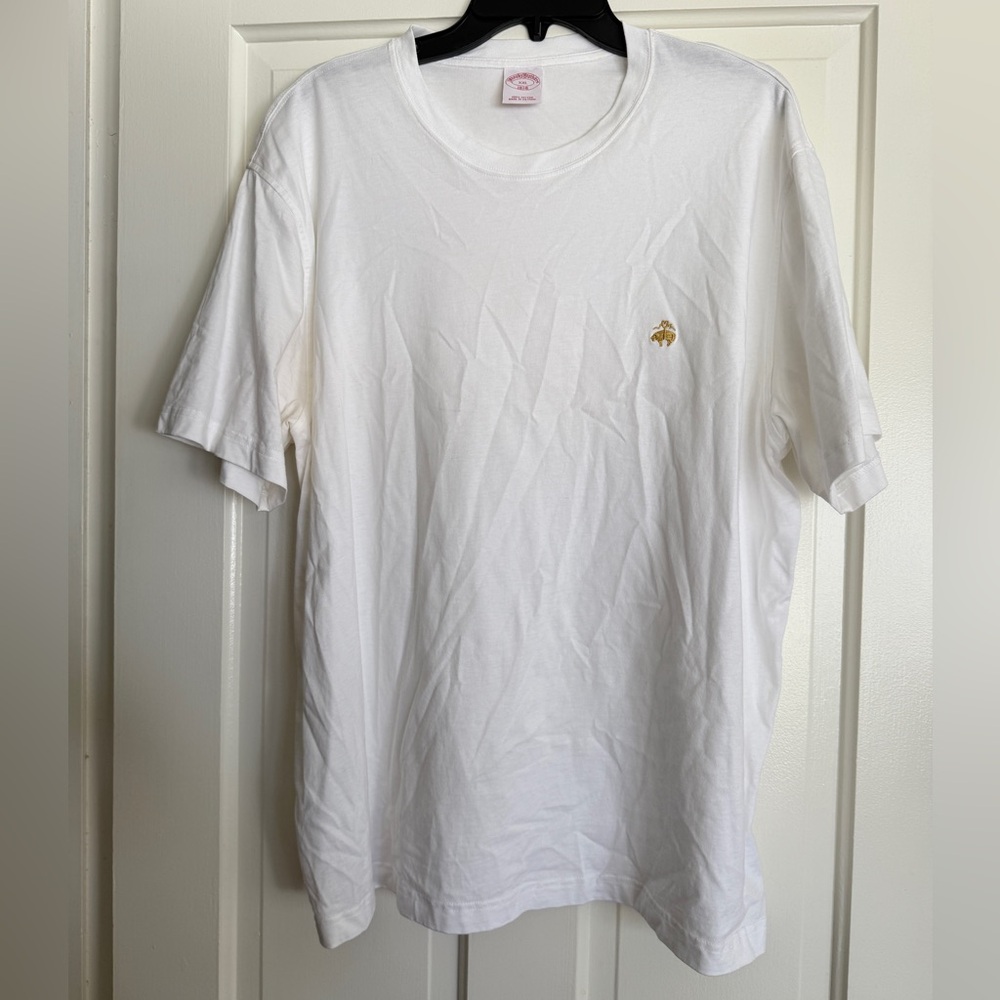 Men’s white crewneck the Brooks Brothers short sleeve shirt top tee